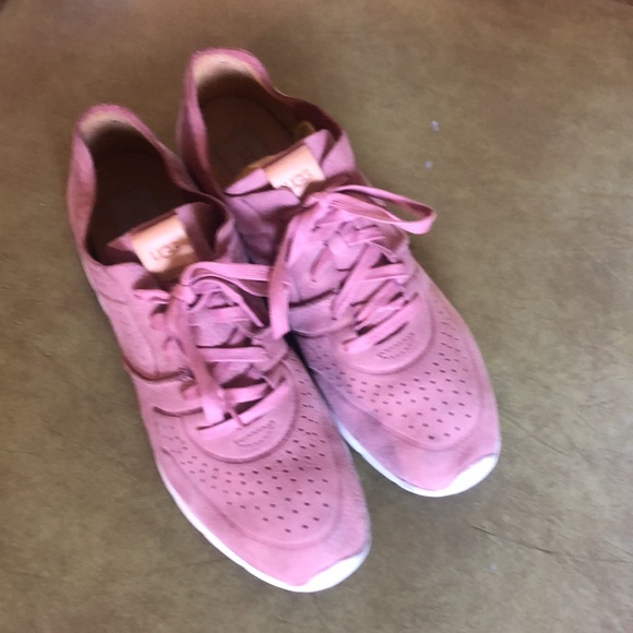 UGG treadlite tye suede sneaker - Picture 10 of 12